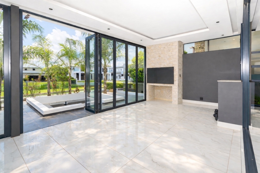 6 Bedroom Property for Sale in The Islands Estates North West